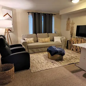 Lovely 1 Bedroom In The Heart Of Seattle! Apartment